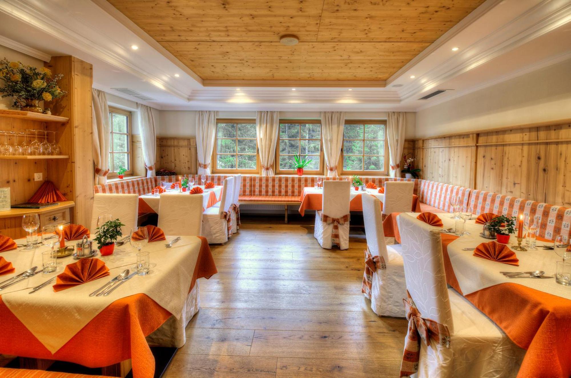 Hotel Haeuserl Im Wald Мариапфар Екстериор снимка
