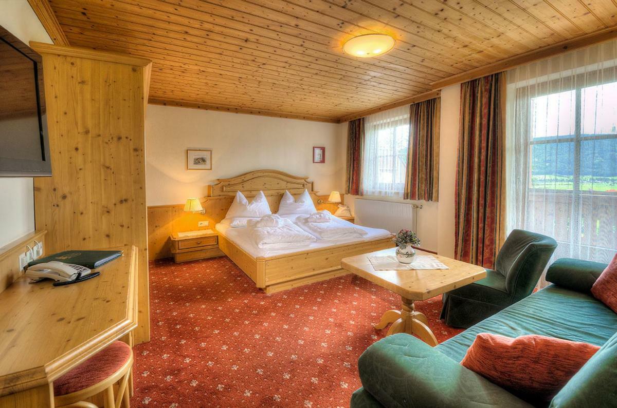 Hotel Haeuserl Im Wald Мариапфар Екстериор снимка